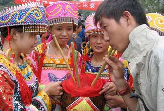 仡佬族傳統(tǒng)節(jié)日，仡佬族風俗慣大全